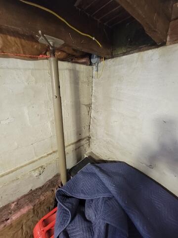 Bowing Wall