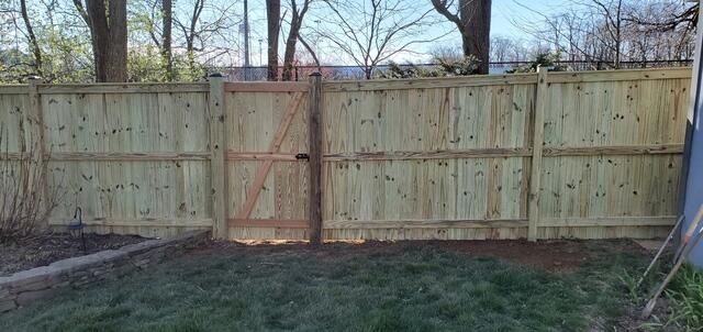 Wood Privacy Fence Company Fairfax Station Virginia