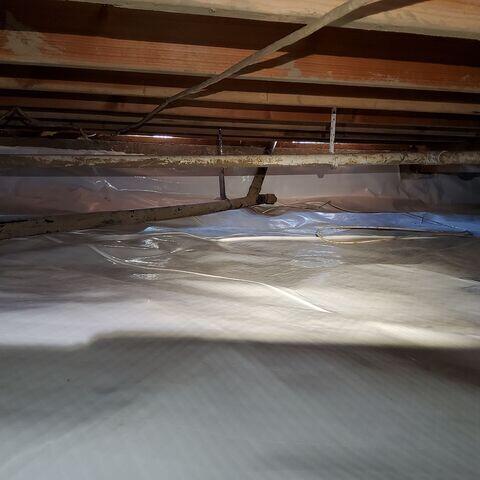 Crawlspace encapsulation offers numerous benefits beyond just moisture control.