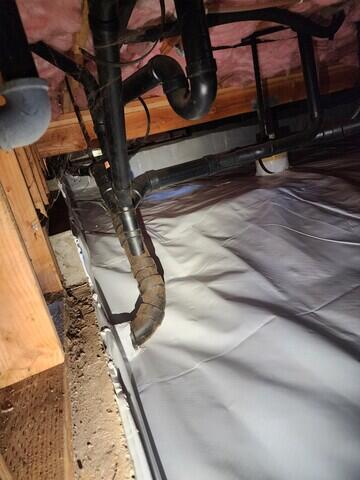 Forestville, CA, crawlspace sealed with a CleanSpace vapor barrier system.