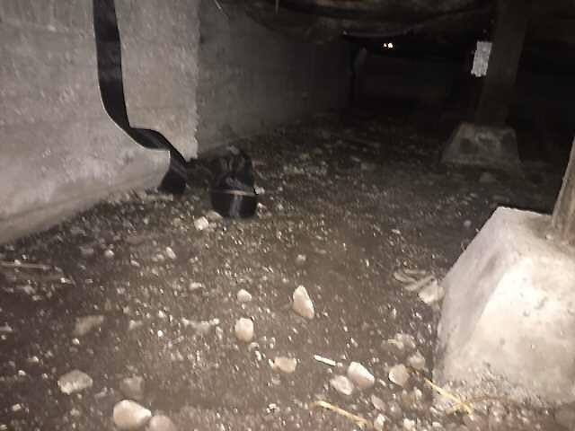 Water is your crawlspace enemy