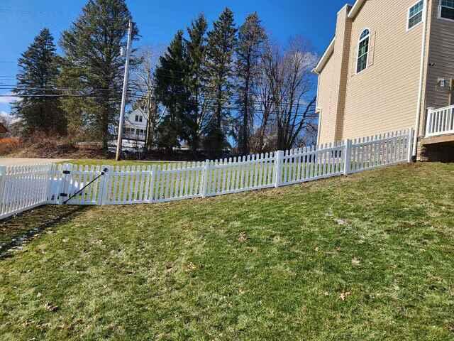 4' Olympic Picket White Vinyl Fence /(1) 3' gate / (1) 5' gate