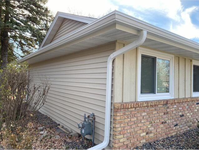 Gutter Installation by Sela Gutter Connection in Apple Valley, MN