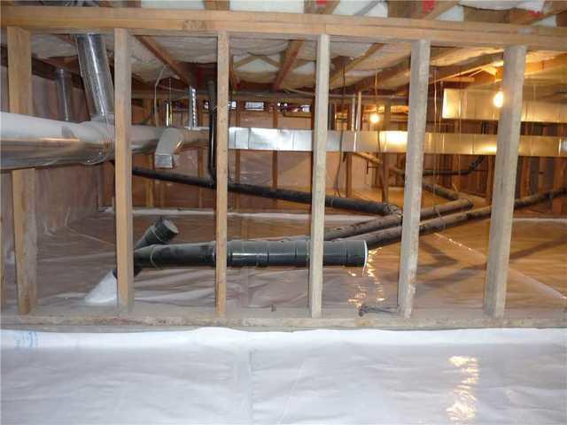 <p>With the CleanSpace liner installed, this large crawlspace is now converted into dry usable storage.</p>