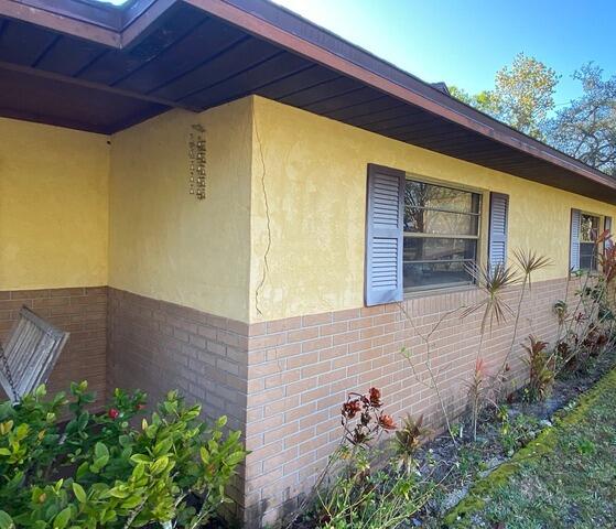 Horizontal Cracks in Exterior Walls