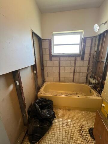 Old tub