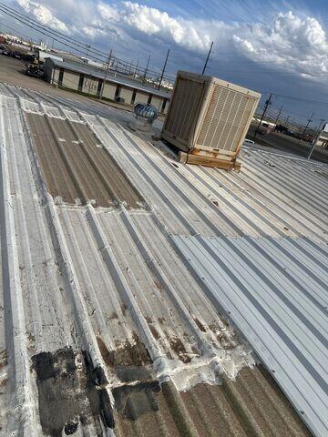 Top view of skylight.