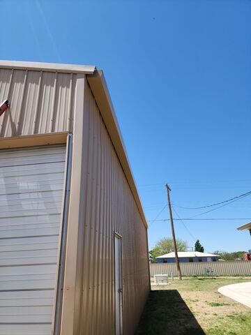 Commercial grade gutters
