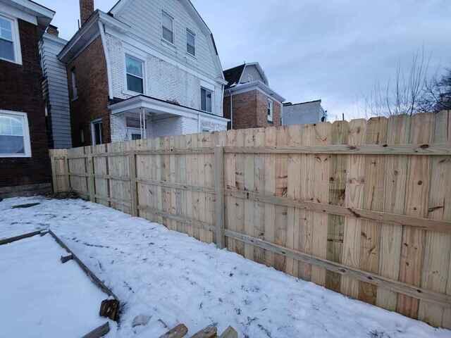 6' Privacy Natural Pressure Treated Pine / (1) 4' gate