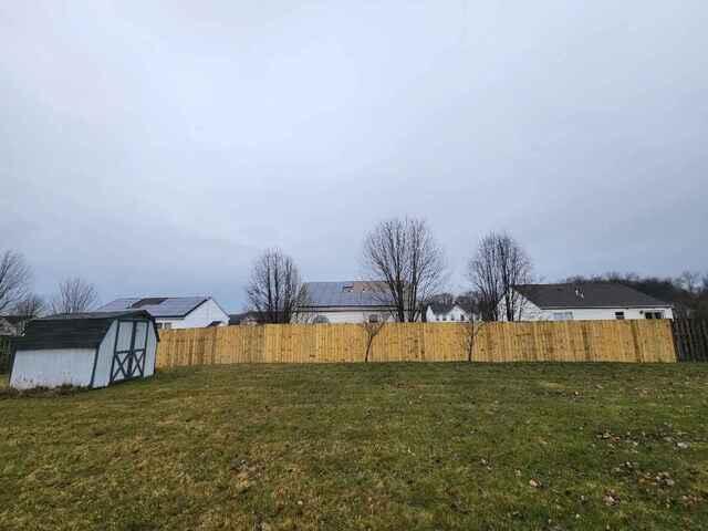 6' Privacy Natural Pressure Treated Wood / (2) 4' gates