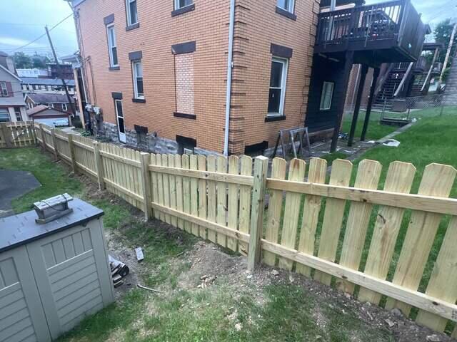 4' Picket Natural Pressure Treated Wood / 2 gates