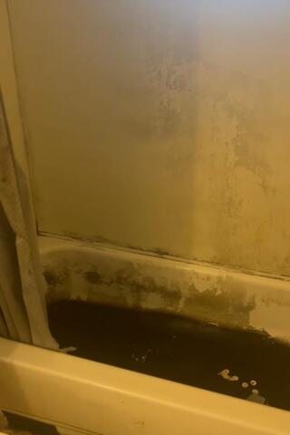 Malfunction in the Old Tub