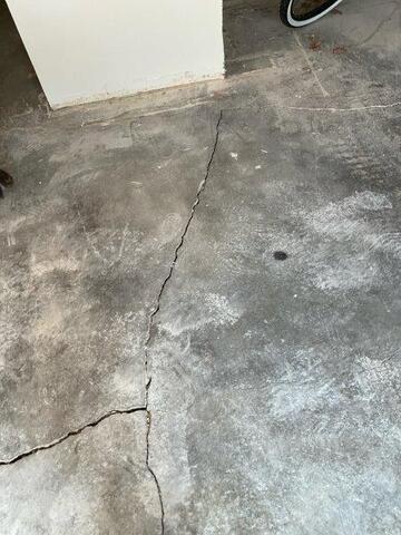 Signs of Settlement Problems: Slab Cracks in Peoria, Arizona