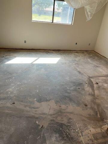 Signs of Settlement Problems: Window Misfunction in Peoria, Arizona