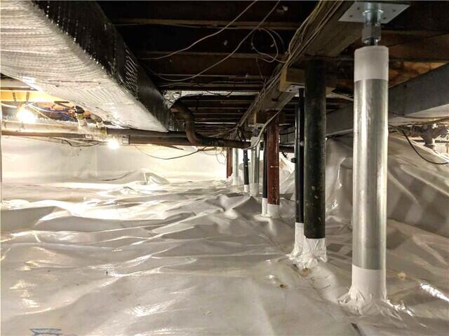 Crawl Space is Encapsulated and the Floor is Saved!