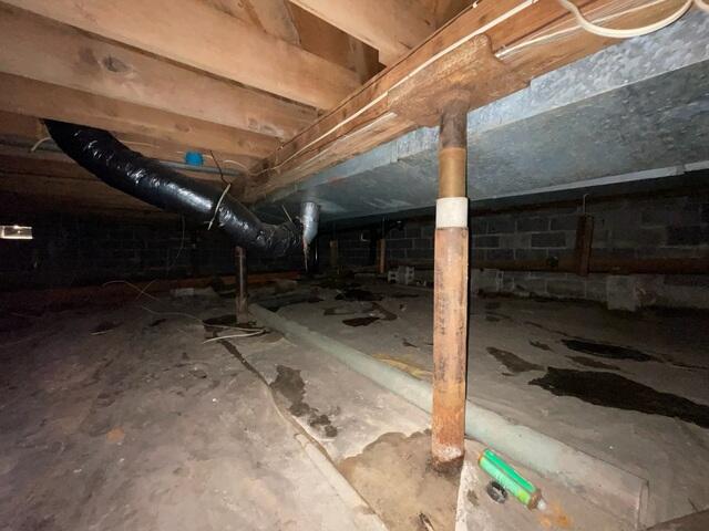 Crawl Space Before