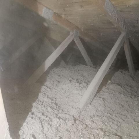 Blowing-in Cellulose Insulation