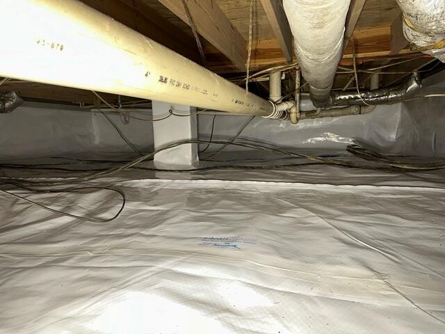 Sealing Crawl Space with CleanSpace