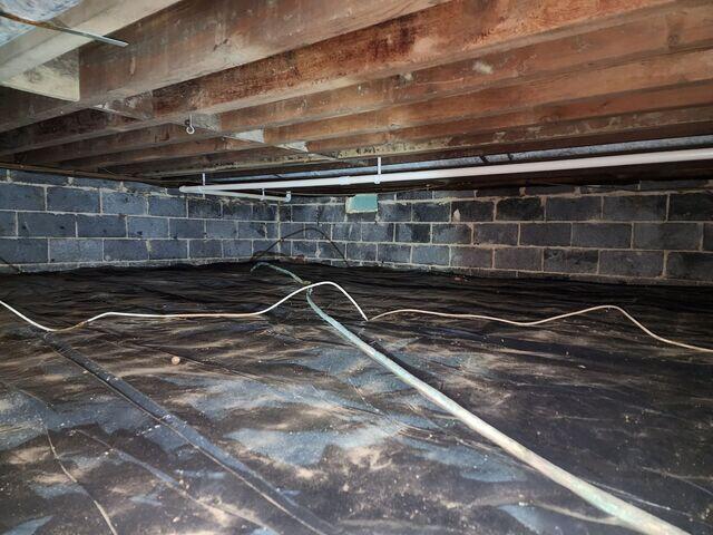 Crawl Space Before