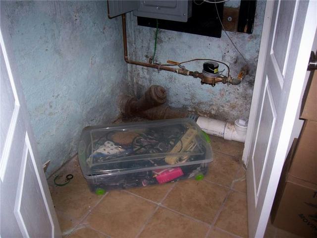 Wet Basement Walls