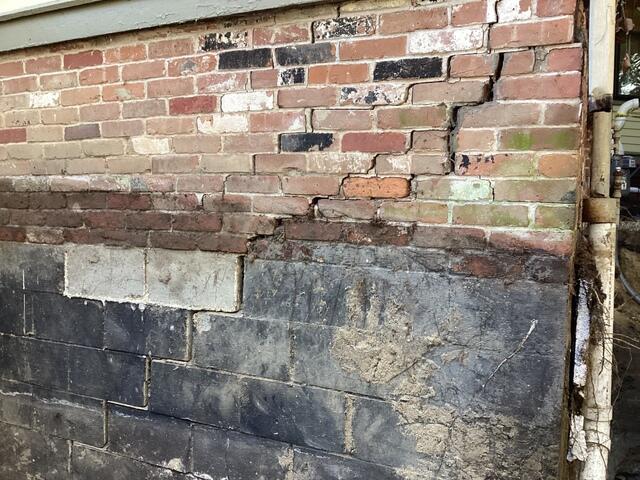 Huge Foundation Crack