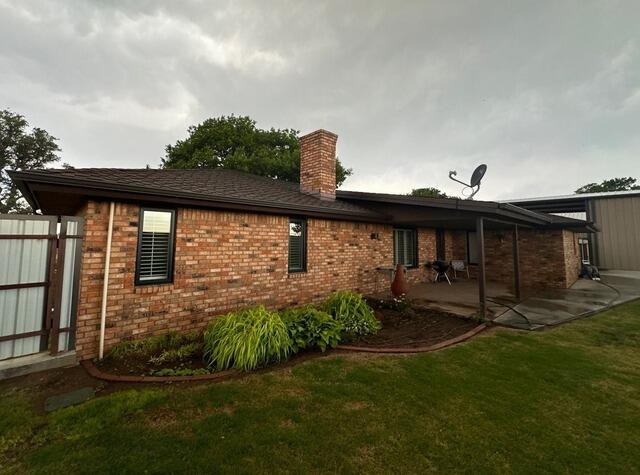 Back view of the gutters.