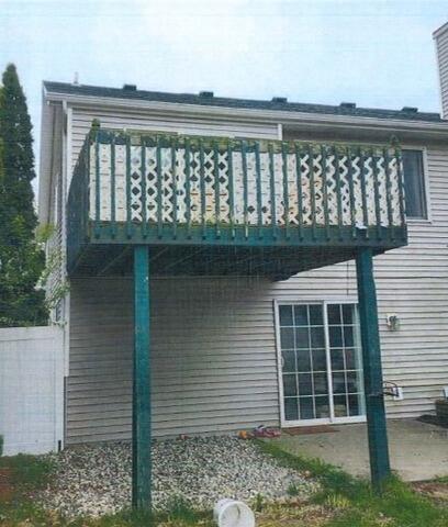 Old Deck With No Steps
