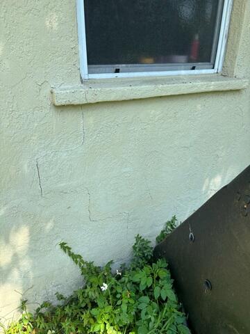 Stair-step Wall Cracks