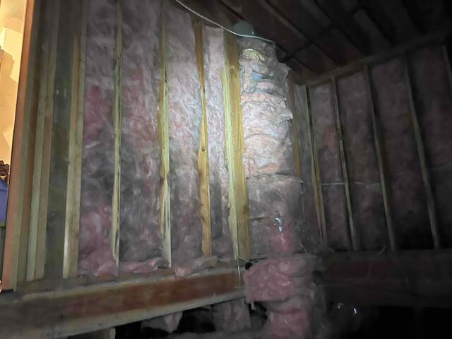 Fiberglass Absorbs Moisture