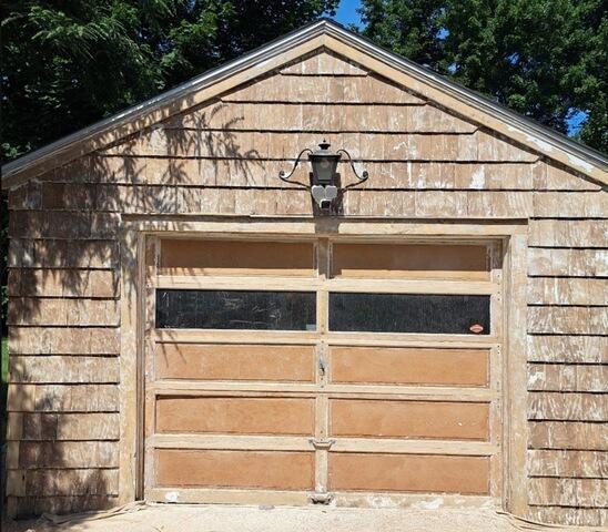 Full Exterior of Garage