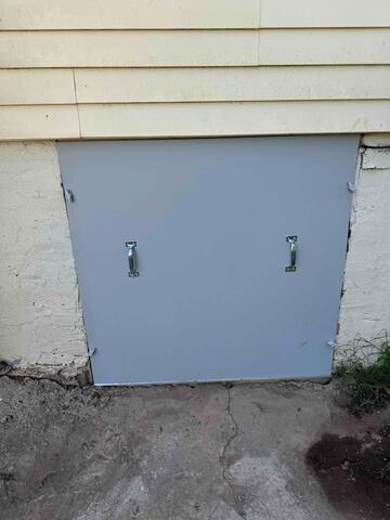 EverLast Crawl Space Door