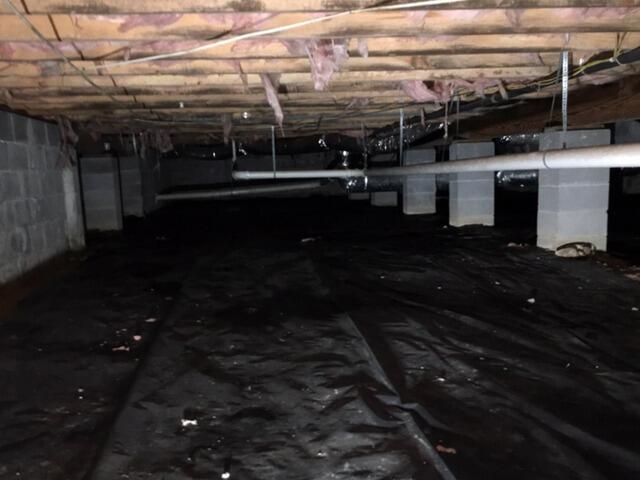 This was the crawlspace as it appeared to our home inspector.