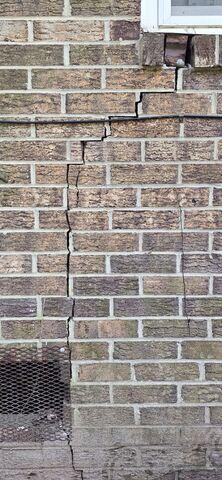 Foundation Settlement Cracks