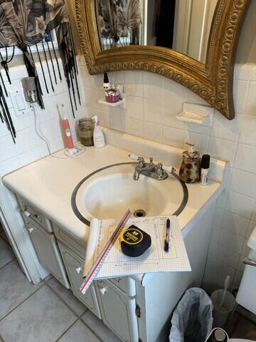 The old Vanity