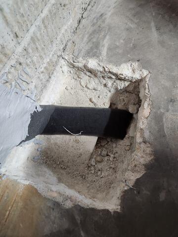 Base of Wall Crack