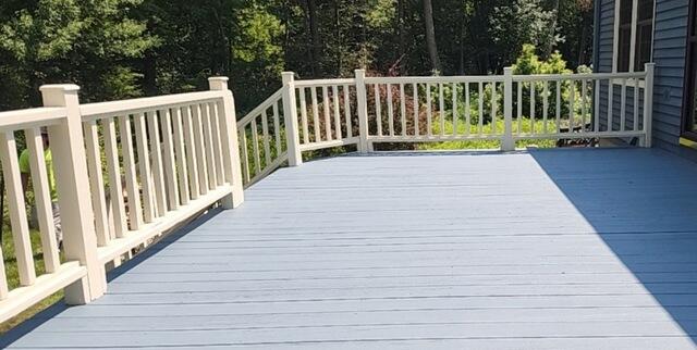 Front View of Deck