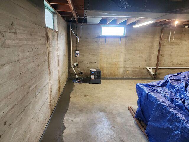 Sump Pump and Dehumdifier