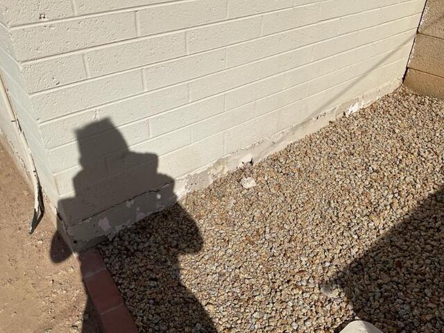 Signs of Stem Wall Failure: Horizontal Cracks in Phoenix, AZ