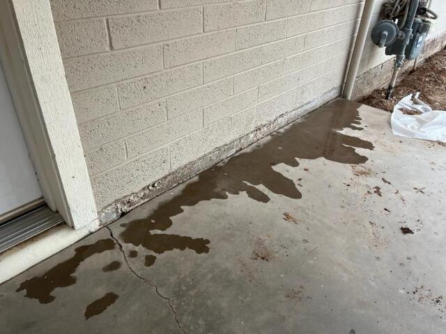 Signs of Stem Wall Failure: Spalling Concrete in Phoenix, AZ