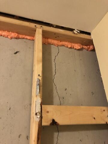 Extensive Crack