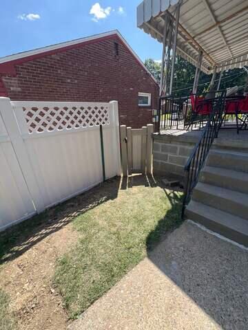 6' Acadia Privacy Clay Post and Rails / Tan Inserts Vinyl Fence