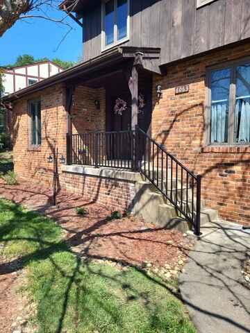 Black 36" Tuscany C-10 Aluminum Railing.