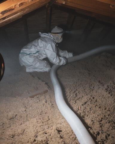 Blown in cellulose insulation