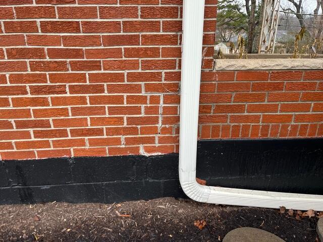 Cracking in the Corner
