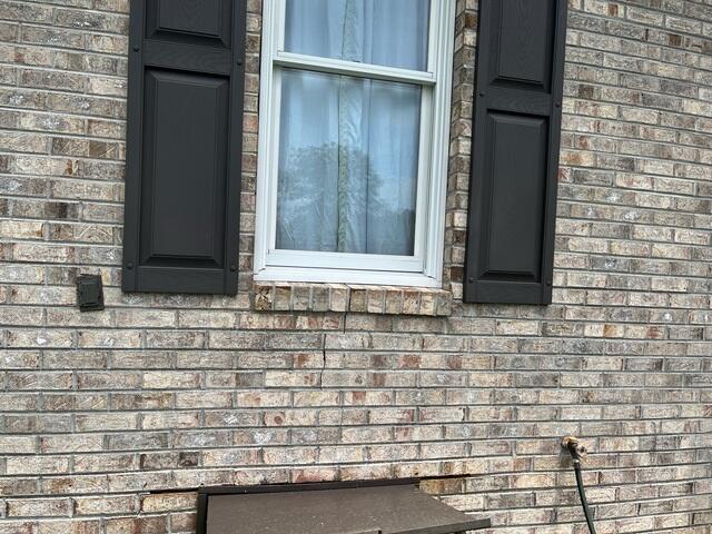 Cracks in Outside Brick