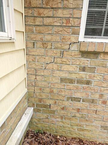 Foundation Cracks