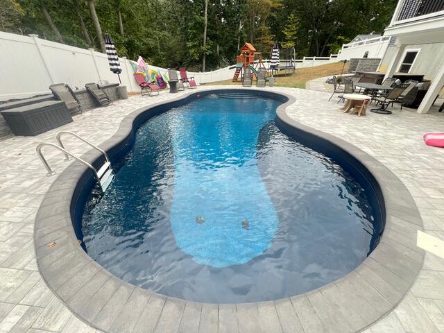 The Importance of Thoroughly Cleaning Your Pool
