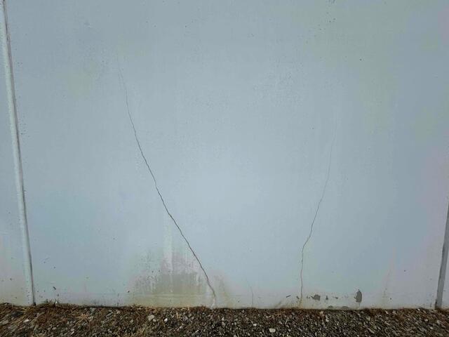 Wall Cracks