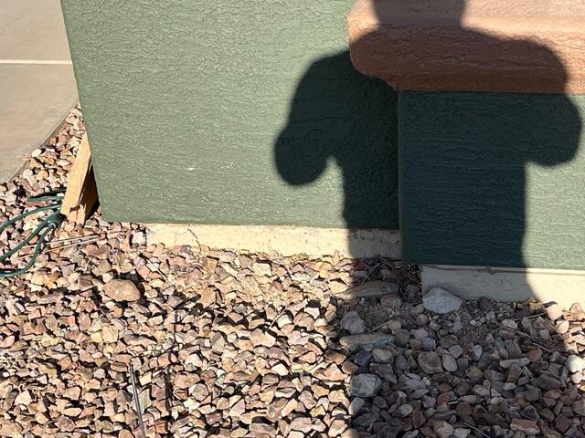 Signs of Stem Wall Failure: Vertical Cracks in Anthem, Arizona