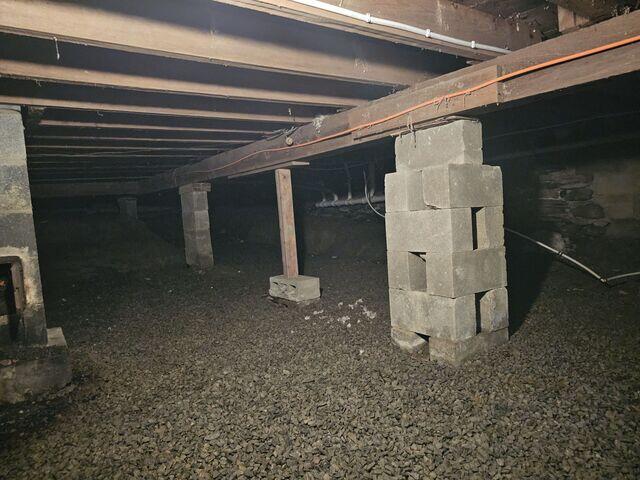 Crawl Space Before SmartJack Installation - Appleton, ME